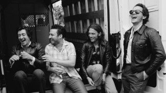 Arctic Monkeys Buat Kejutan di 2026 Lewat Rilisan Musik Terbaru