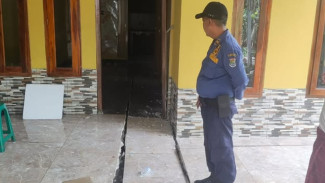 Video Rumah Warga Nyaris Ambruk Akibat Tanah Amblas di Kecamatan Tigaraksa