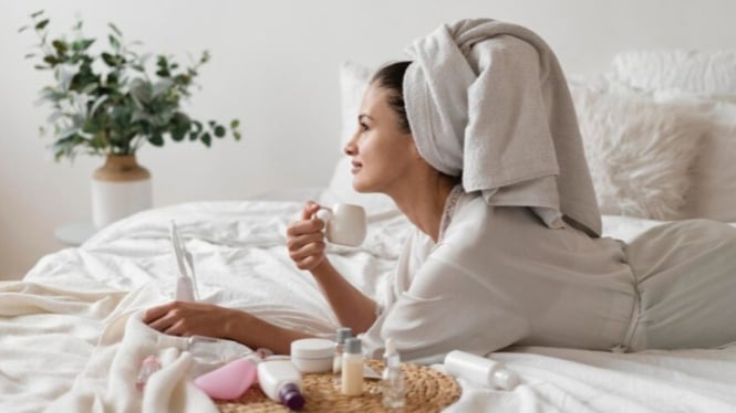 Ilustrasi self care atau merawat diri (freepik.com)