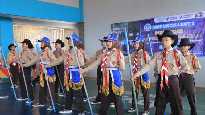 SMP Excellent 1 Kota Tangerang (tangerangkota.go.id)