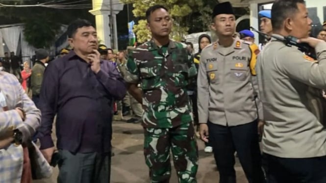 Bupati dan Polisi meninjau lokasi pelaksanaan Pesta Rakyat (ANTARA)