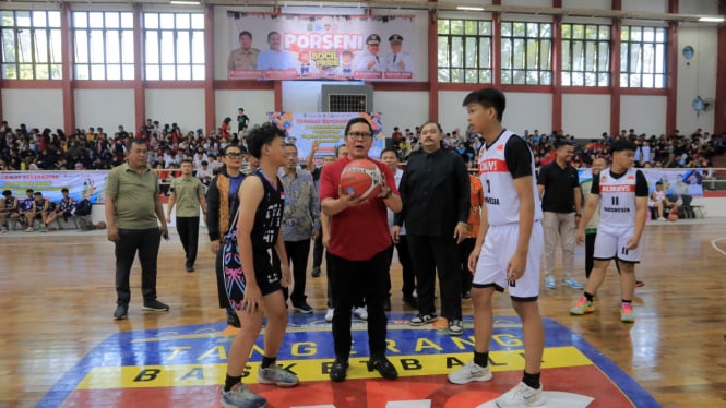 Pembukaan PORSENI Bola Basket tingkat SMP se-Kota Tangerang