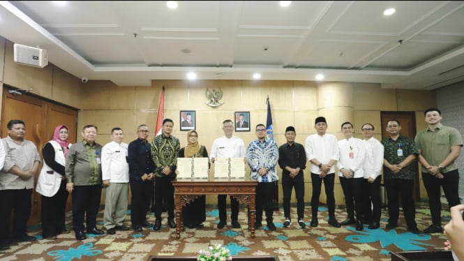 Pemkot Tangsel dan Pemkab Pandeglang menandatangani kerja sama