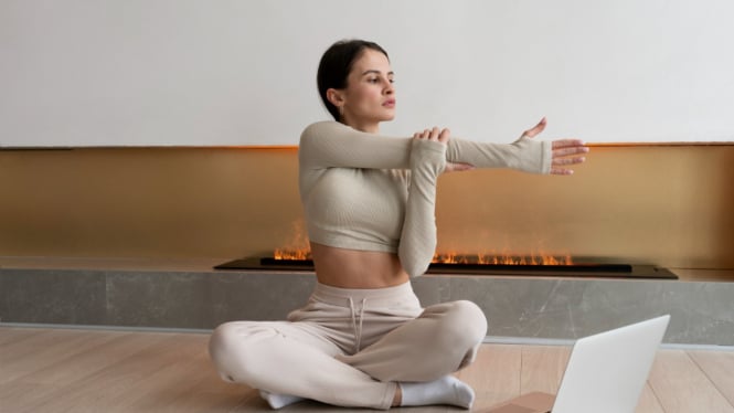 Ilustrasi stretching (freepik.com)