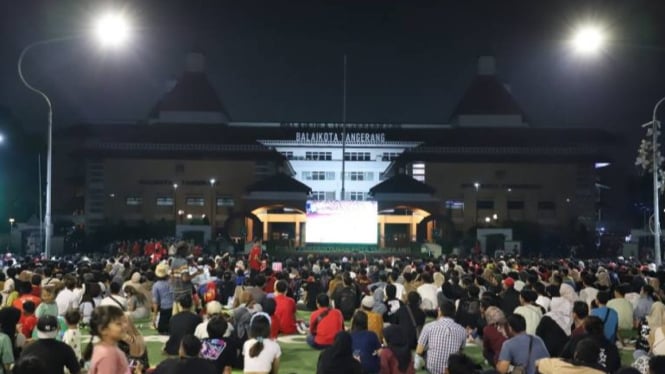 Ribuan Warga Nobar Timnas di Taman Elektrik Kota Tangerang