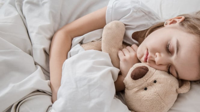 Ilustrasi anak tidur (freepik.com)