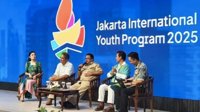 Rano Karno dalam acara Jakarta Youth International Program (JIYP)