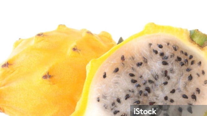 Buah Naga Kuning