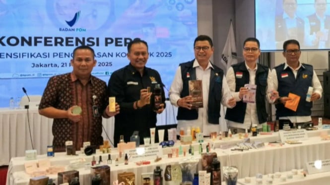 Konferensi pers intensifikasi produk kosmetik ilegal di Kantor BPOM