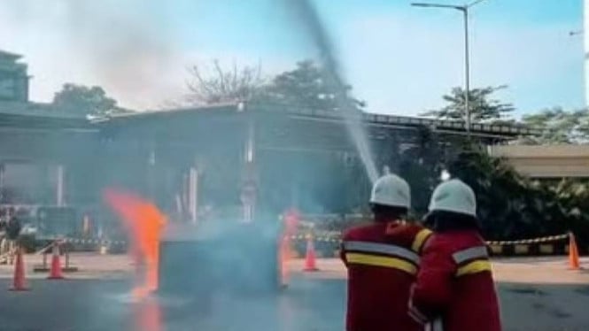 BPBD Kota Tangerang Gelar Simulasi Kebakaran Gedung Tinggi