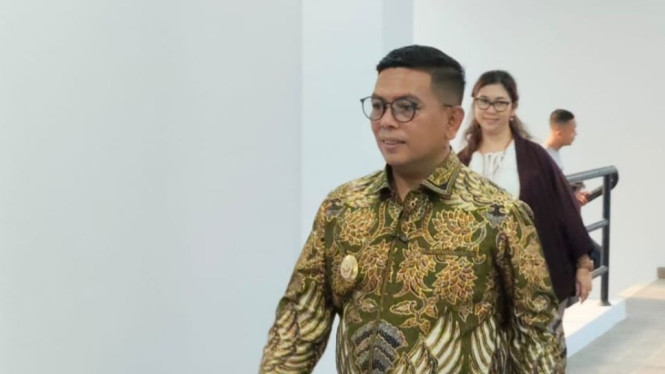 Gubernur Banten, Andra Soni