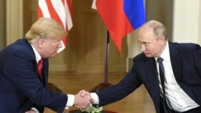 Pertemuan Presiden AS Donald Trump dan Presiden Rusia Vladimir Putin.