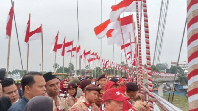 Jambi Pecahkan Rekor MURI dengan 1.500 Bendera Merah Putih