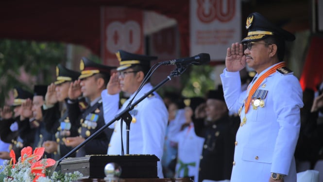 Upacara khidmat di Alun-Alun Kota Tangerang