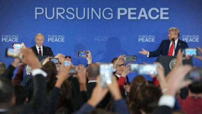 Presiden AS Donald Trump dan Presiden Rusia Vladimir Putin