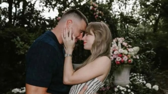 Pasangan selebritas Taylor Swift dan pemain NFL Travis Kelce