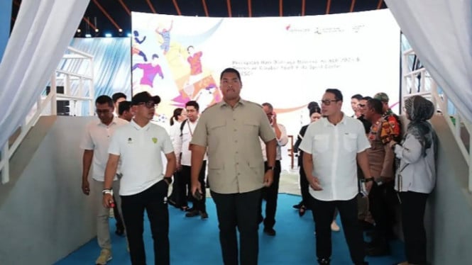 Dito Ariotedjo saat meninjau meninjau persiapan Haornas ke-42