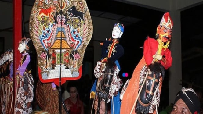 Ilustrasi pertunjukan wayang golek