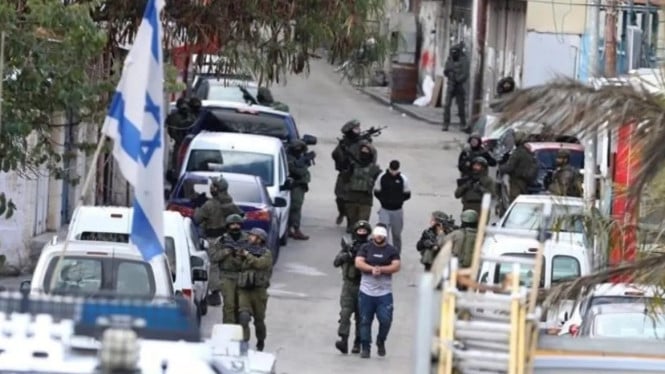 Tentara Israel melakukan penangkapan di Tepi Barat