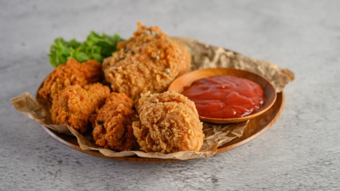 Ilustrasi fried chicken