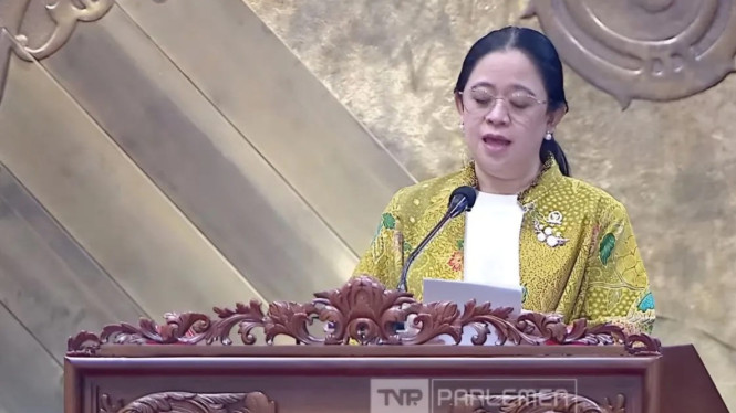 Ketua DPR RI Puan Maharani berpidato dalam Rapat Paripurna Ke-6