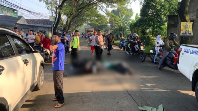 Kecelakaan Ojol Tewas Terlindas Truk di Tangerang
