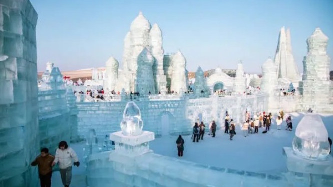 Festival Es dan Salju Internasional di kota Harbin, China