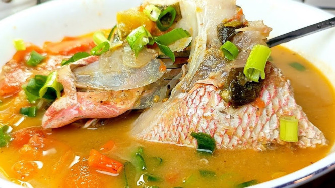 Sup Kepala Ikan Kakap