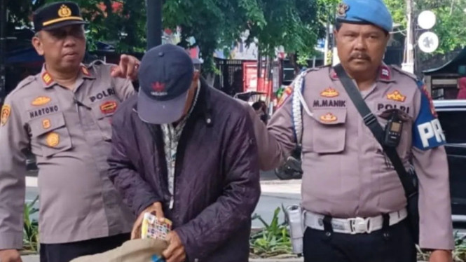 Razia Pekerja Jalanan oleh Polisi