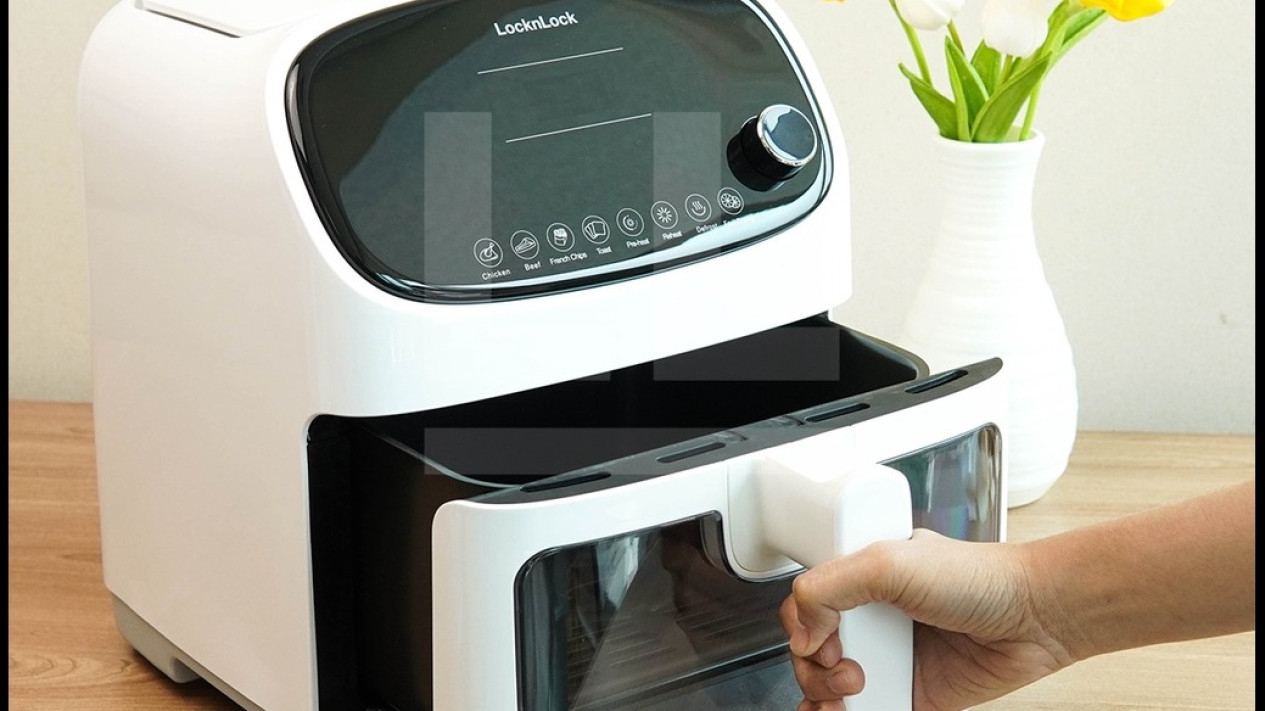 LocknLock Digital Air Fryer EJF216WHT