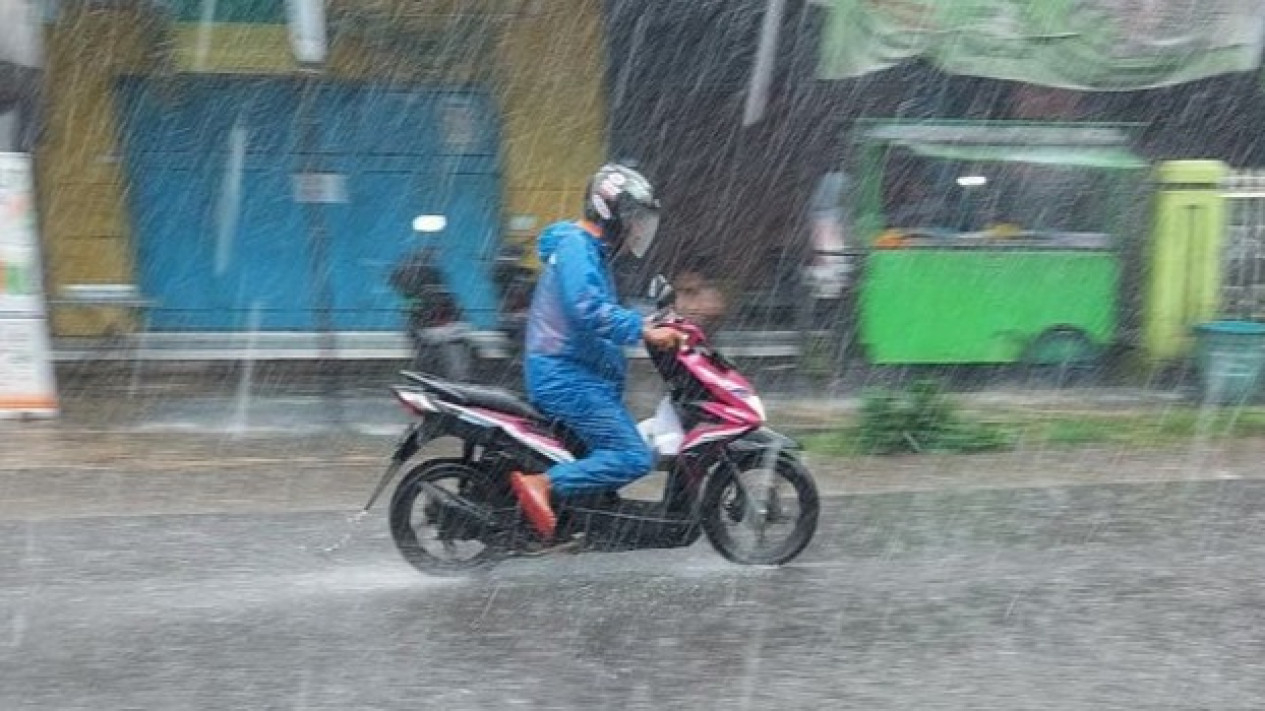 Cara Rawat Motor Saat Hujan