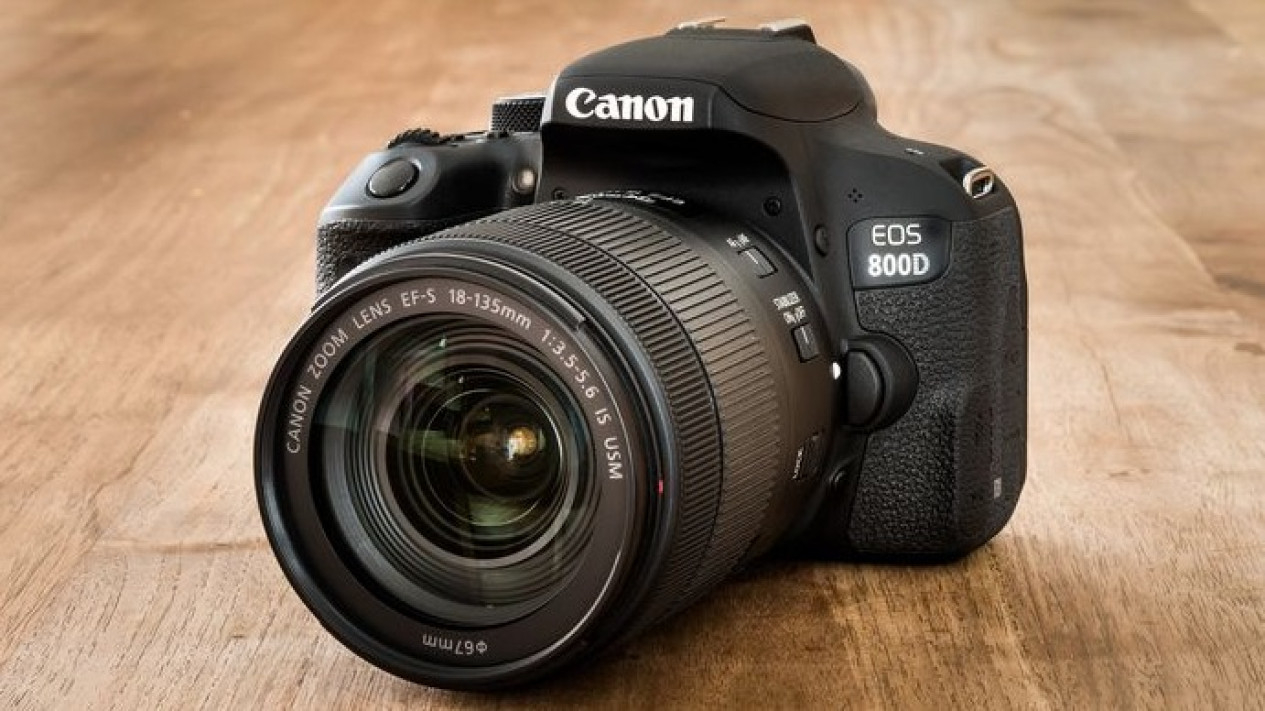 Canon EOS 800D