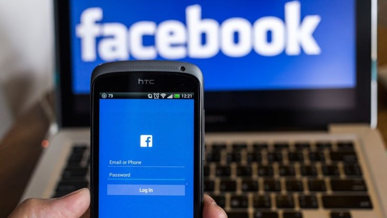 Panduan Mengubah Email Facebook Profesional