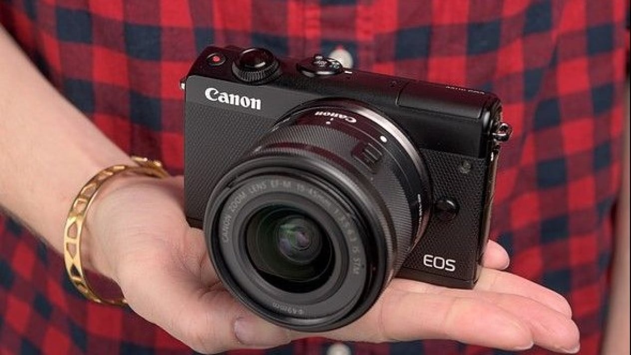 Canon M100