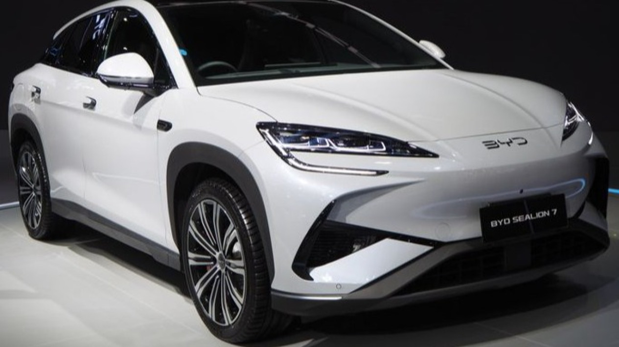 BYD Sealion 7