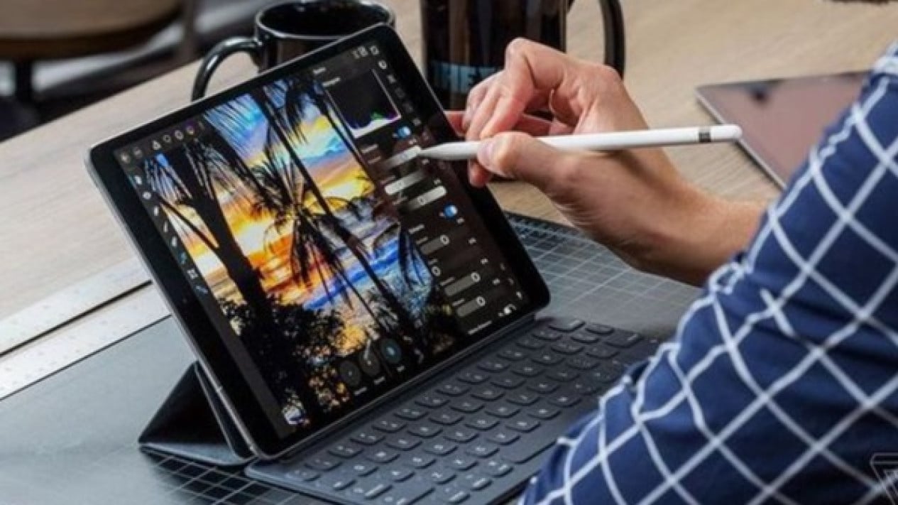 Ilustrasi Tablet