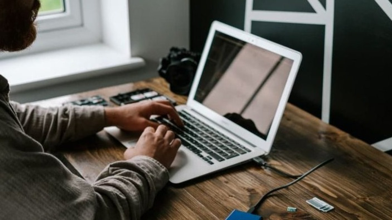 Perbedaan SSD vs HDD di Laptop