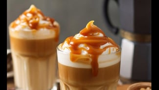 Kopi Caramel Macchiato (Ilustrasi) Kopi Caramel Macchiato (Ilustrasi)