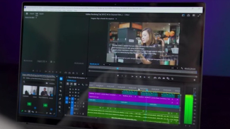 Editing Video Menggunakan ASUS Zenbook S 14 OLED UX5406SA Editing Video Menggunakan ASUS Zenbook S 14 OLED UX5406SA