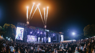 Nuon Telkom Dukung Konser Budaya Pop Sunda & Jawa di Bandung Nuon Telkom Dukung Konser Budaya Pop Sunda & Jawa di Bandung
