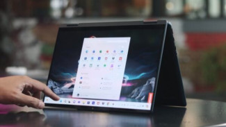 Lenovo Yoga 7 2in1: Laptop Tipis Ini Bikin Lupa Bawa Charger!