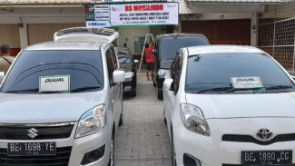 Perbandingan Eks Taksi dan LCGC Bekas, Mana yang Lebih Untung?