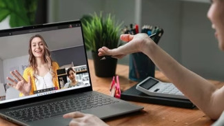 Review Lenovo Ideapad 5, Laptop 2 in 1 dengan Layar OLED dan Prosesor AMD Terbaru