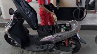 Motor Matic Boros Bensin? Coba 5 Trik Mudah Ini, Dijamin Lebih Irit!
