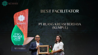 KUMPUL Raih Penghargaan Best Facilitator ESG Award 2025 dari KEHATI Jakarta