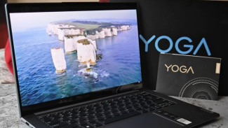 Laptop Lenovo Yoga 7 2in1 AKP, Ringan 1,3 KG Tapi Performa Gaming Menjanjikan!