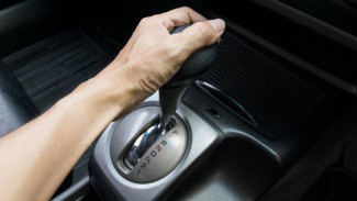 Transmisi Manual atau Otomatis Lebih Awet? Ini Rahasia Perawatan yang Jarang Diketahui Pemilik Mobil