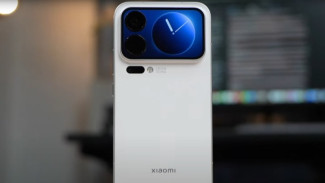Xiaomi 17 Pro Max HP Layar Belakang Seperti iPhone, Tapi Lebih Buas!