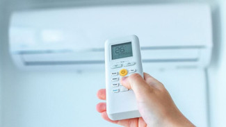 Rekomendasi AC Setengah PK Hemat Listrik, Tagihan Aman untuk Kamar Kos!