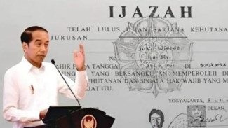 Roy Suryo Tersangka, PERMAHI Ungkap Fakta Penting Soal Gaduh Ijazah Jokowi
